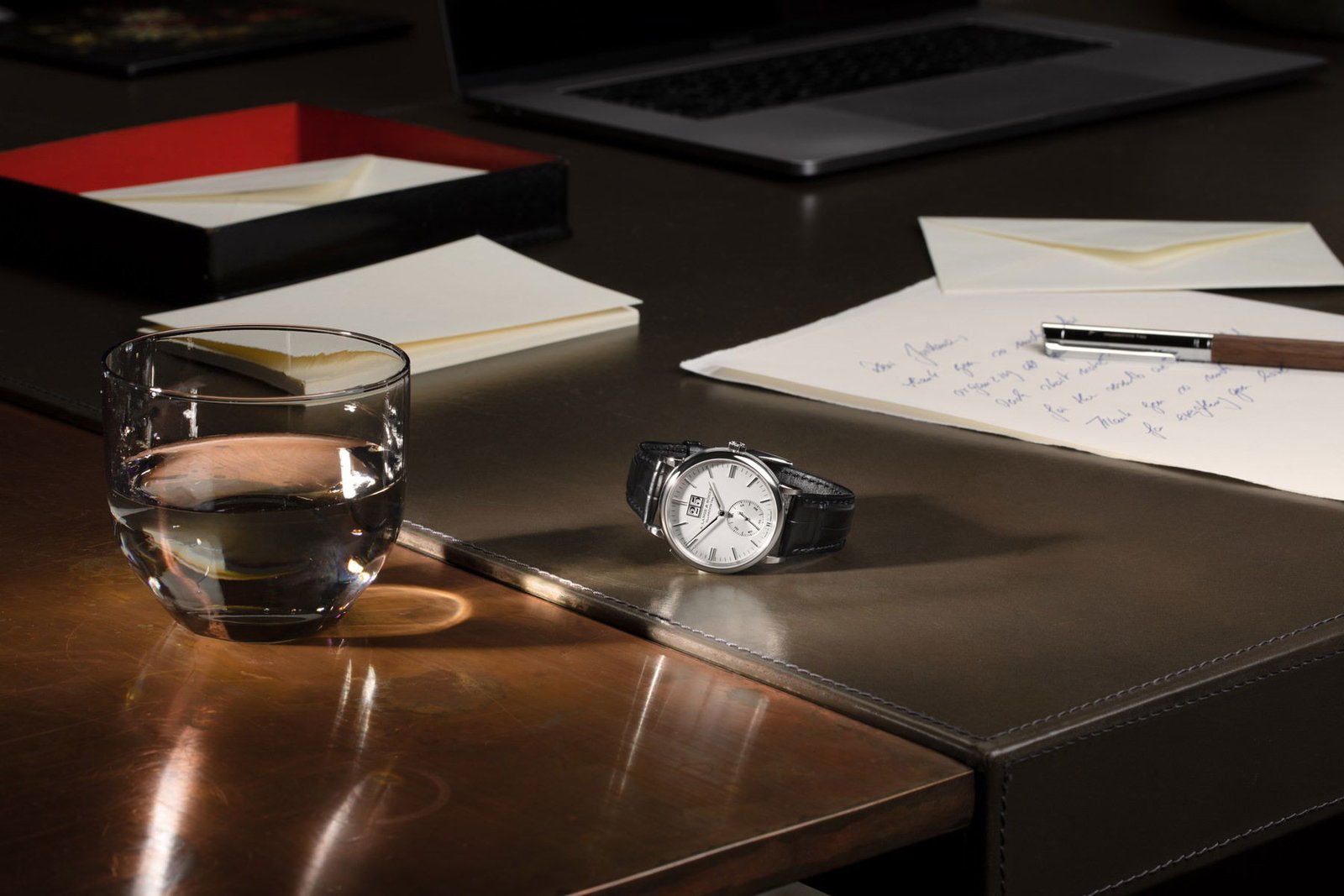 Saxonia Outsize Date - Image 5