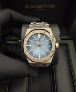 Alternative view of Audemars Piguet Royal Oak 41mm White Gold Smoked Blue Dial 15510BC.OO.1320BC.02