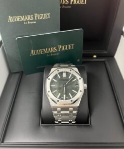 Alternative view of Audemars Piguet Royal Oak "50th Anniversary" Green Dial 15510ST.OO.1320ST.04