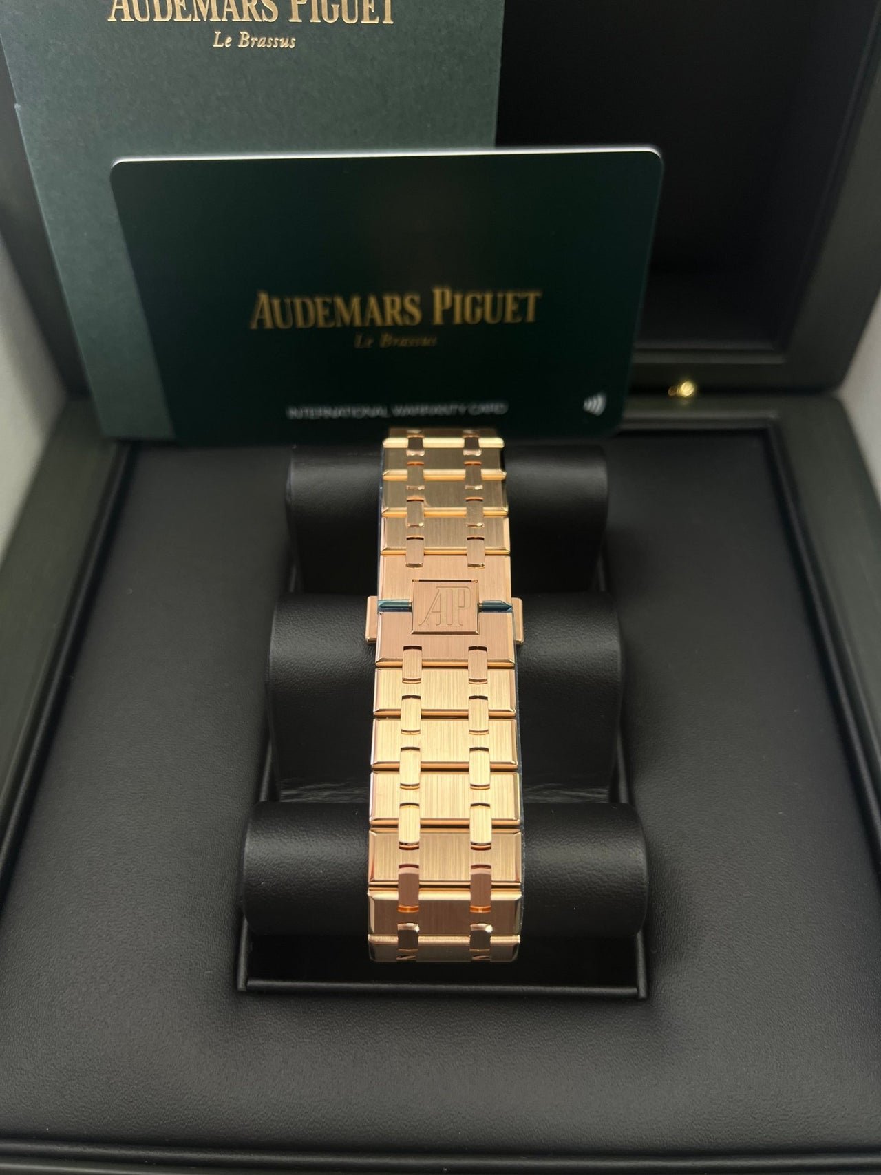 Audemars Piguet Royal Oak Chronograph SELFWINDING CHRONOGRAPH 50TH ANNIVERSARY Black Dial Rose Gold 26240OR.OO.1320OR.02 - Image 5