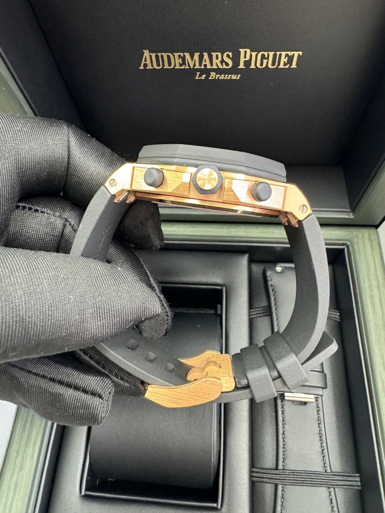 ROYAL OAK OFFSHORE SELFWINDING CHRONOGRAPH - Image 10
