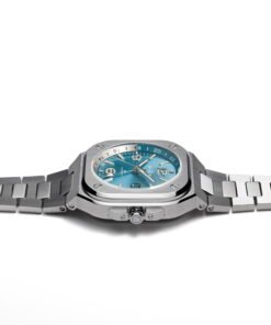 Alternative view of BR 05 GMT Sky Blue