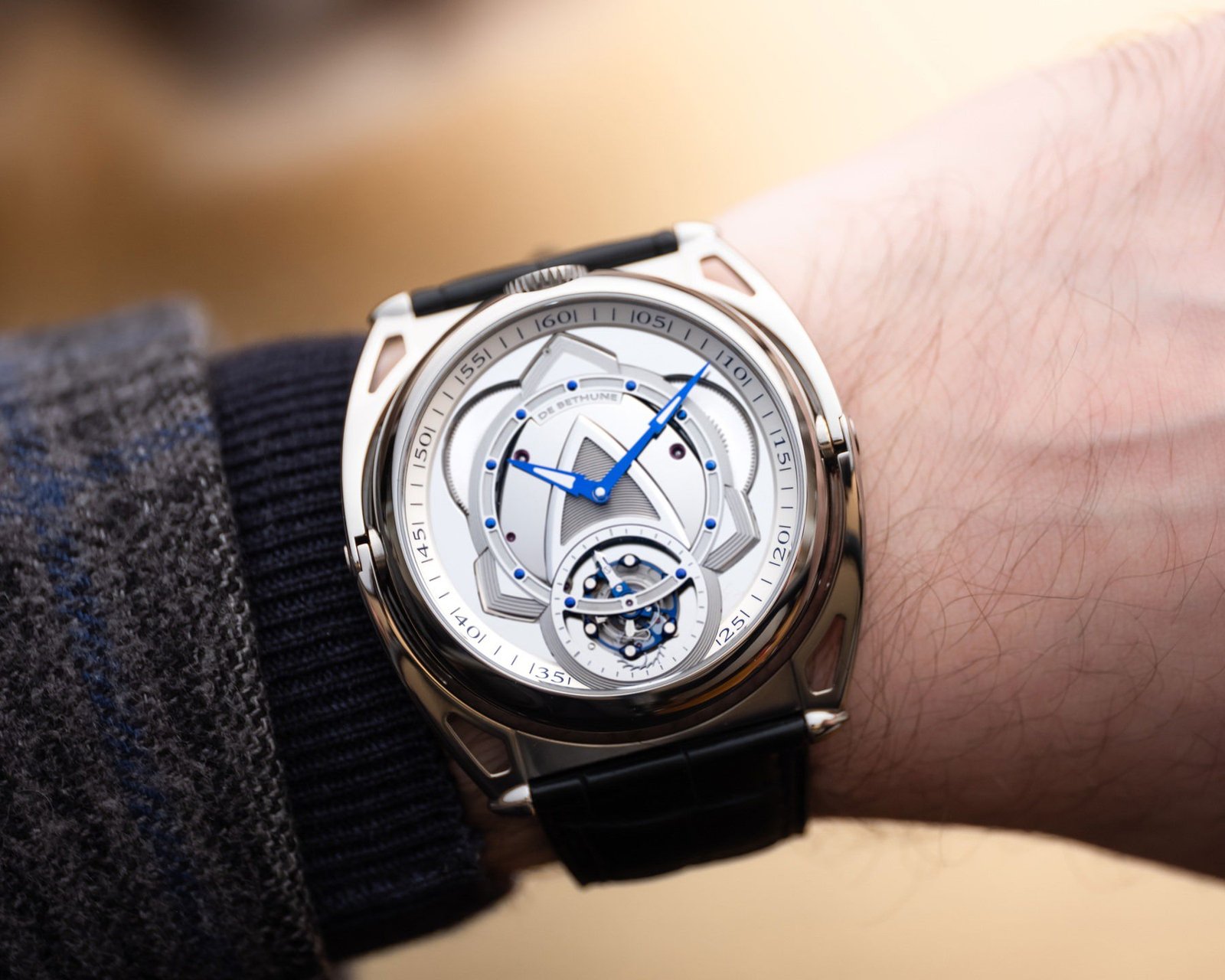 DB Kind of Two Tourbillon - Image 6