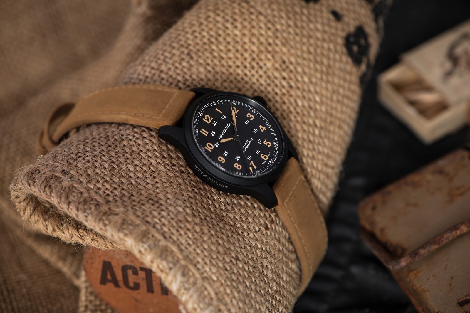 Khaki Field Titanium Auto - Image 9