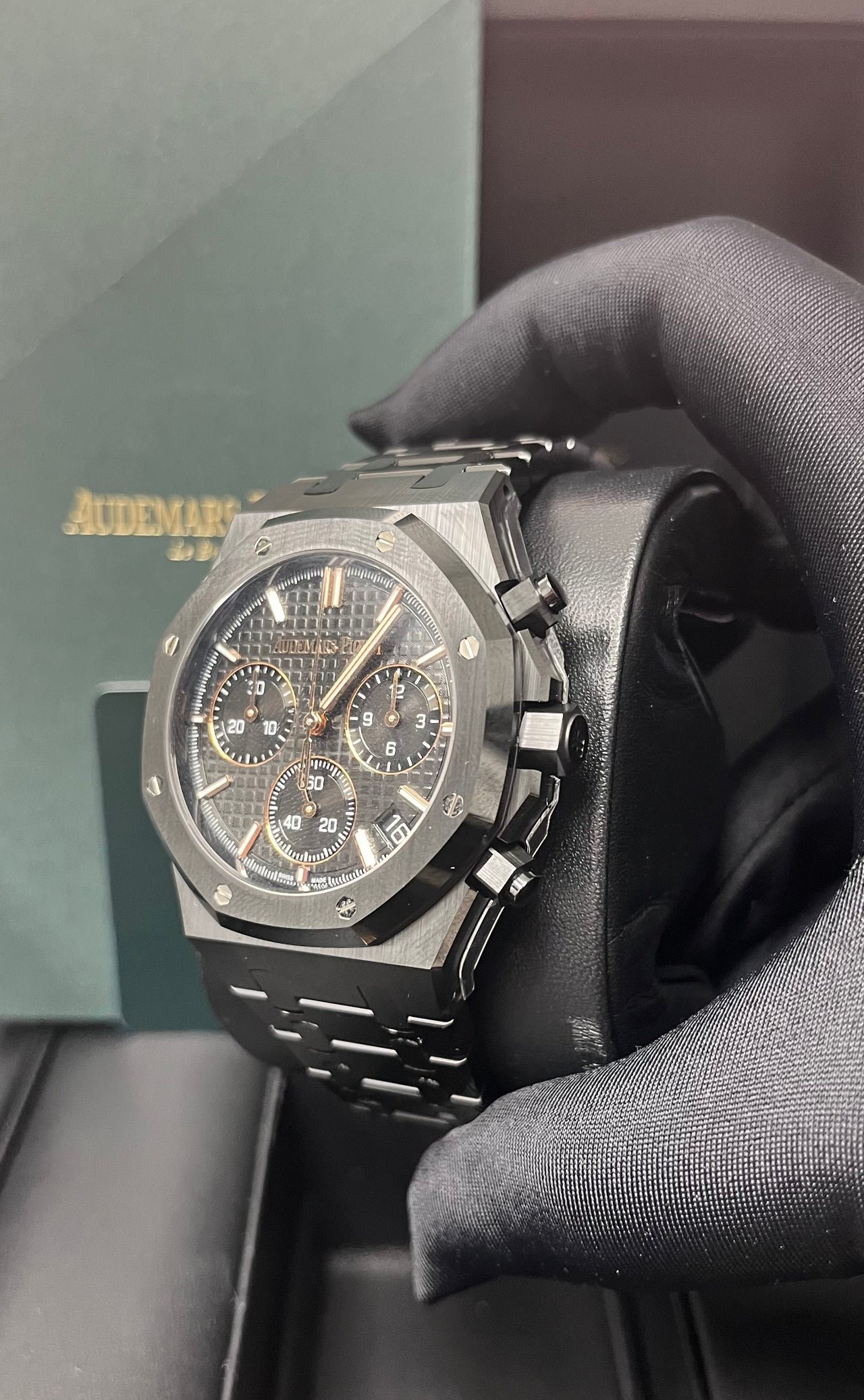 Audemars Piguet Royal Oak Chronograph 41mm Ceramic 26240CE.OO.1225CE.02 - Image 4