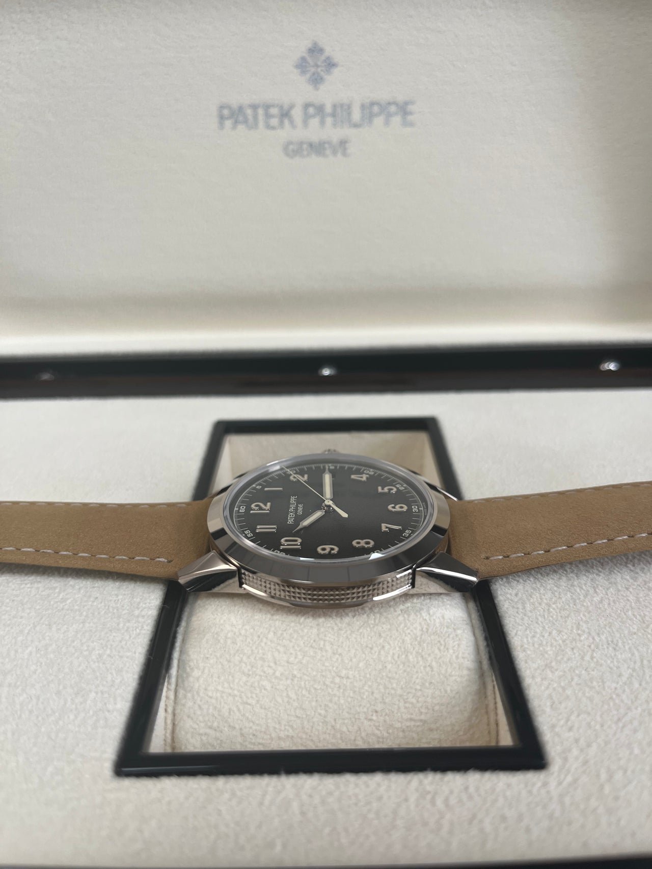 DATE. SWEEP SECONDS. White gold 5226G-001 - Image 7