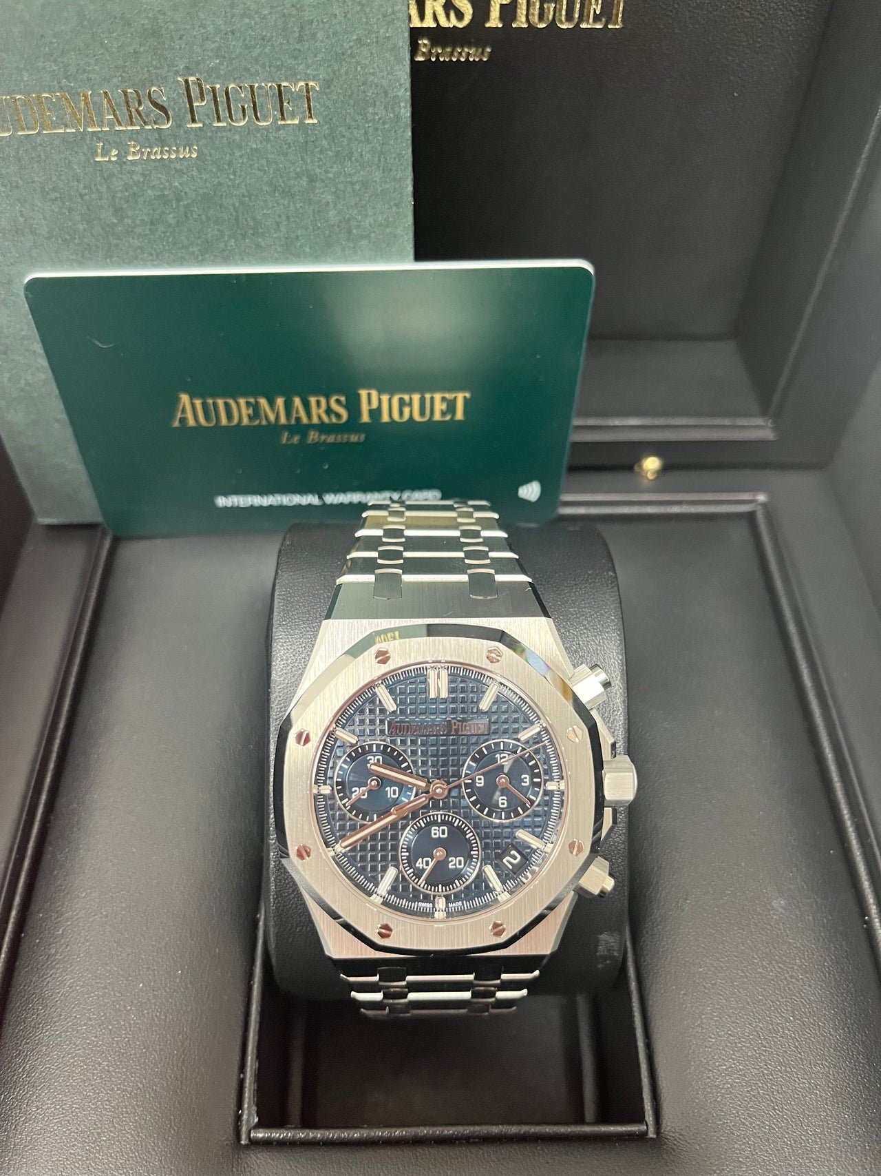 Audemars Piguet ROYAL OAK “50TH ANNIVERSARY” STEEL BRACELET BLUE DIAL 26240ST.OO.1320ST.01 deposit - Image 4