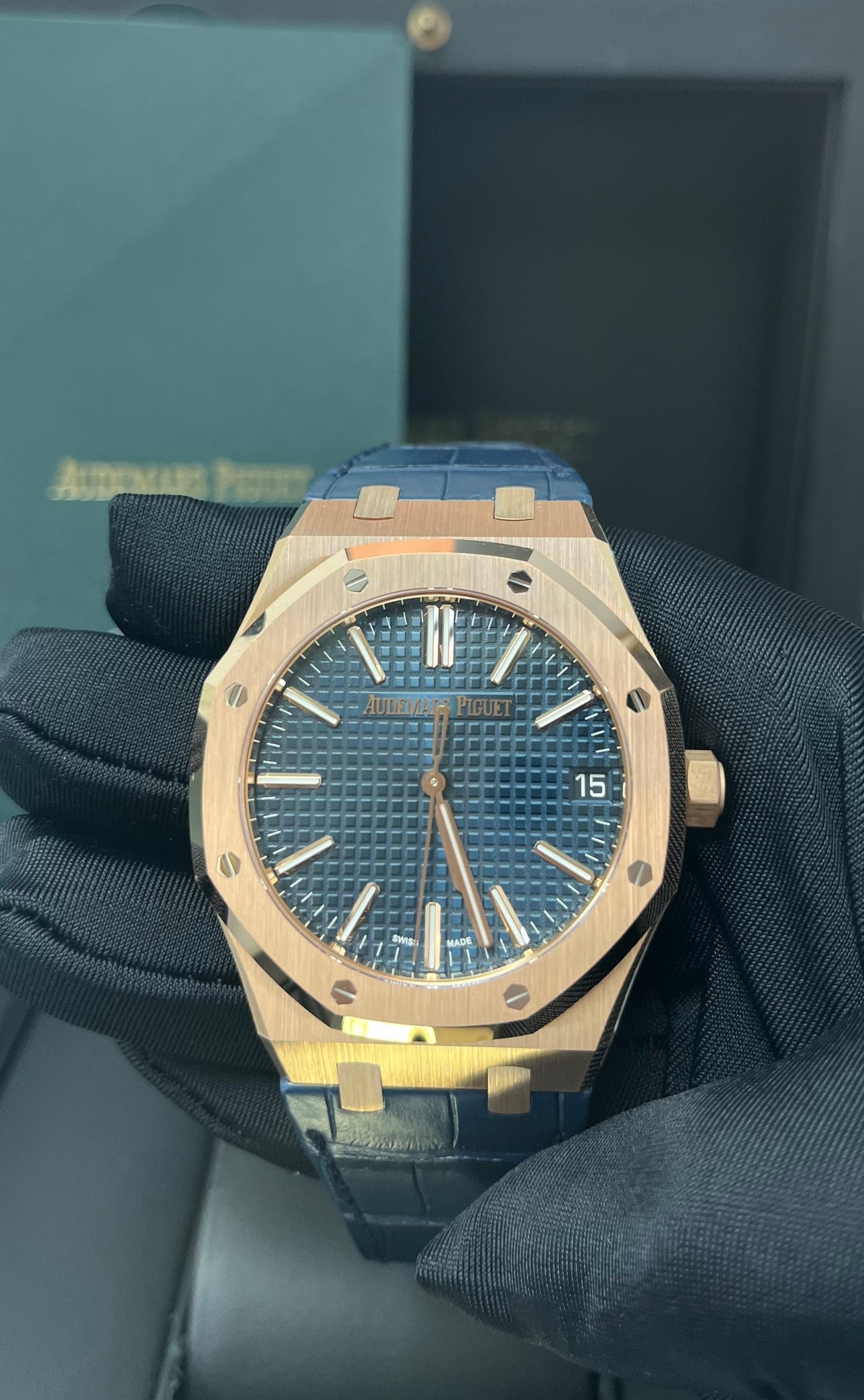 Audemars Piguet Royal Oak Selfwinding "50TH ANNIVERSARY" 41mm Blue Dial (Ref #15510OR.OO.D315CR.01) - Image 6