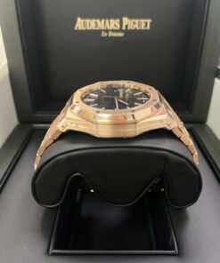Alternative view of Audemars Piguet Royal Oak Rose Gold 41mm New 2023 Black Dial 15510OR.OO.1320OR.04