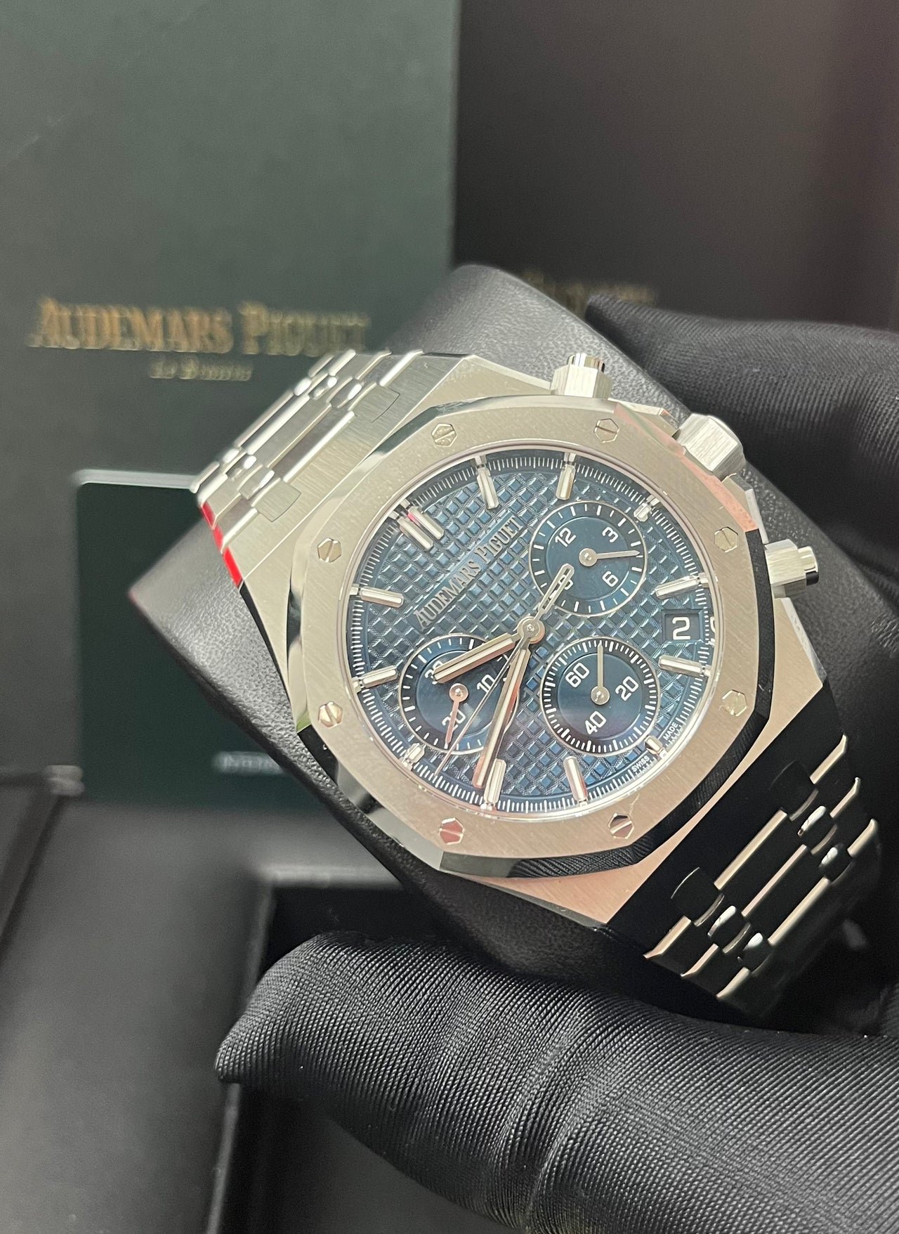 Audemars Piguet ROYAL OAK “50TH ANNIVERSARY” STEEL BRACELET BLUE DIAL 26240ST.OO.1320ST.01 deposit - Image 13