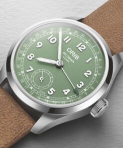 Alternative view of Big Crown Pointer Date Calibre 403