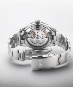 Alternative view of Divers Sixty-Five 12H Calibre 400