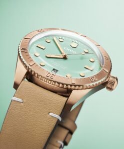 Alternative view of Divers Sixty-Five ‘Cotton Candy’