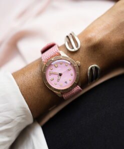 Alternative view of Divers Sixty-Five ‘Cotton Candy’