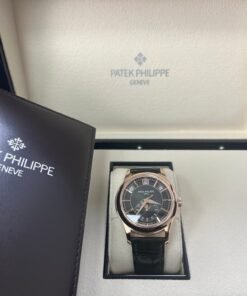 Alternative view of Patek Philippe Annual Calendar Green Dial Annual Calendar 5205R - COMPLICATIONS SELF-WINDING Rose Gold
