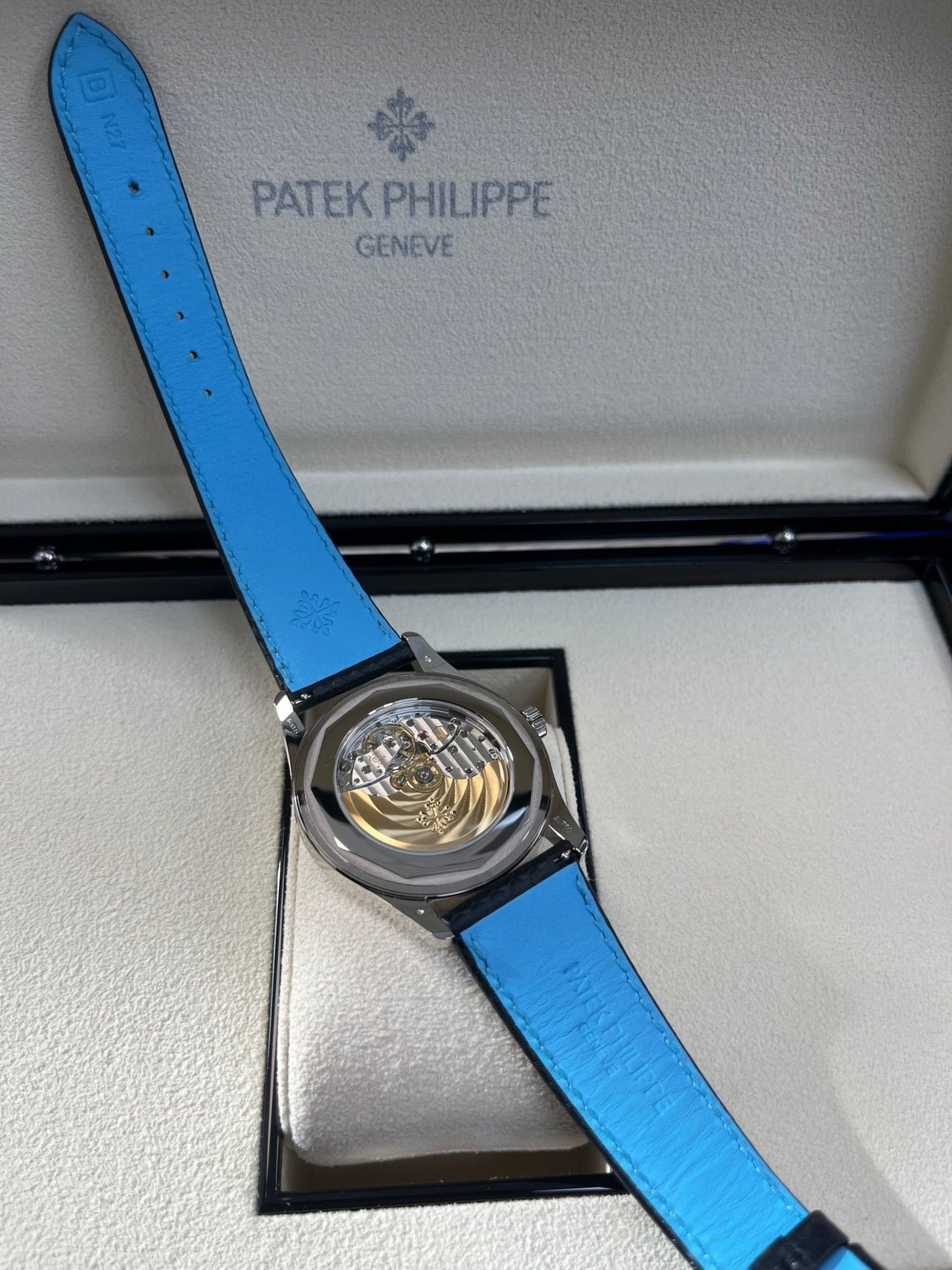 DATE. SWEEP SECONDS. White gold 6007G-011 - Image 12