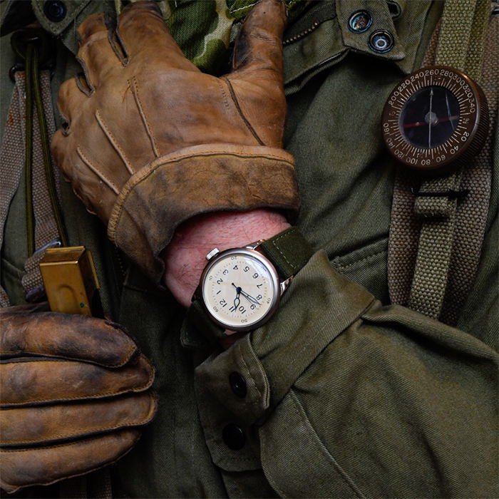 Service Watch – White Canvas - Image 6