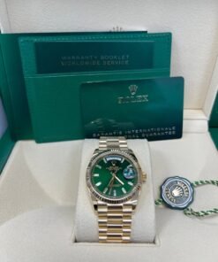 Alternative view of Rolex Day-Date 36 36 mm yellow gold 128238-0130