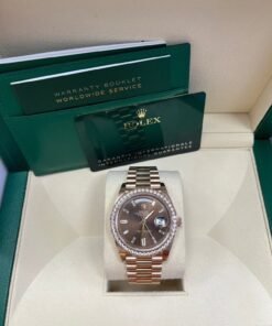 Alternative view of Rolex Day-Date 40 40 mm Everose gold and diamonds 228345rbr-0006