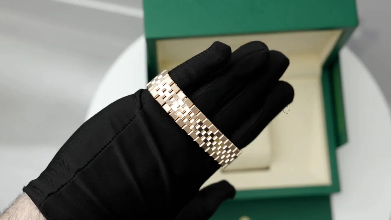 Rolex Land-Dweller 36 36 mm Everose gold 127235-0001 - Image 9