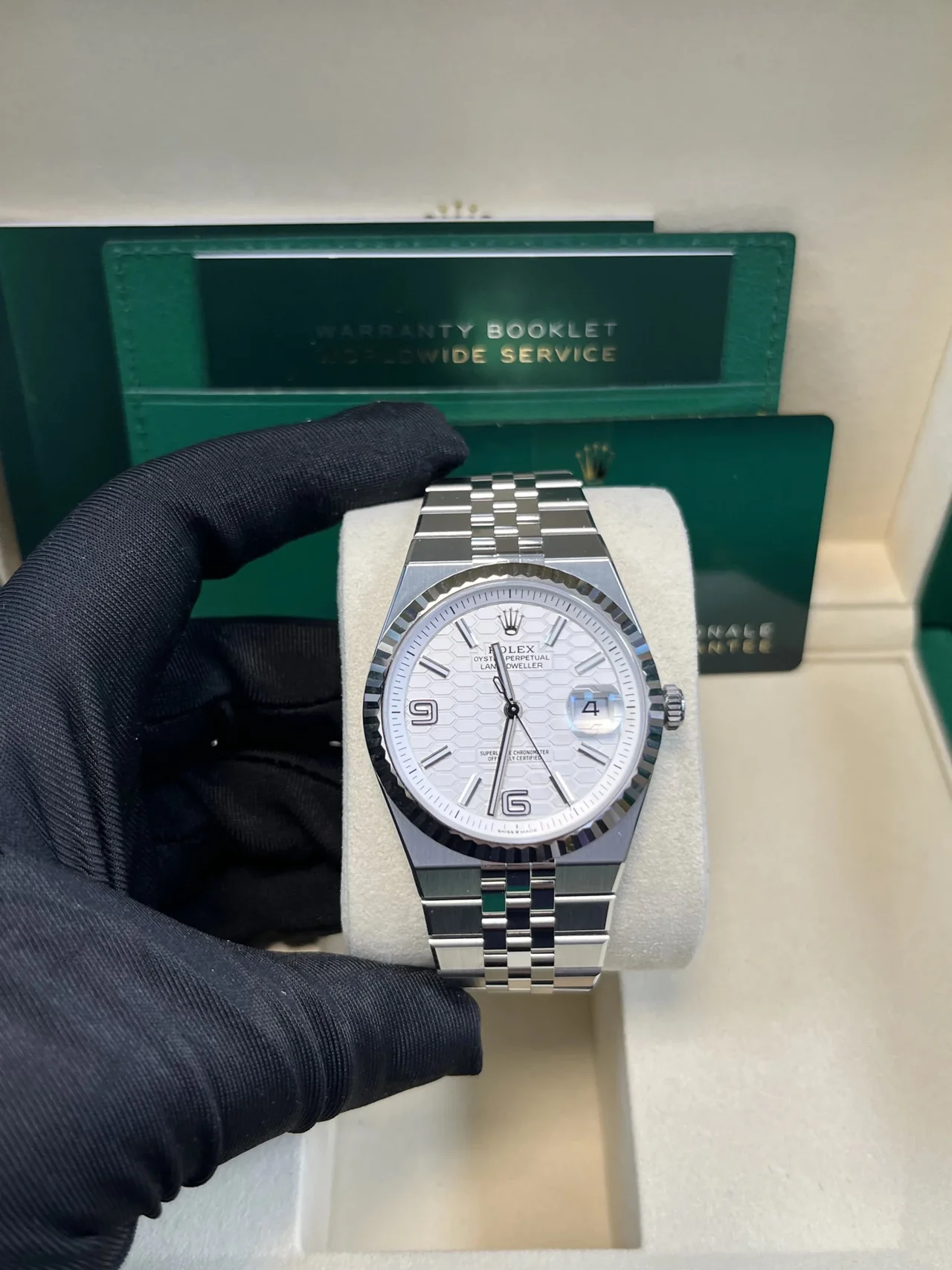 Rolex Land-Dweller 40 40 mm Oystersteel and white gold 127334-0001 - Image 9
