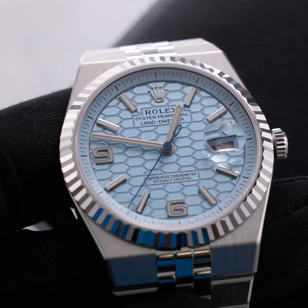 Rolex Land-Dweller 40 40 mm platinum 127336-0001 - Image 17