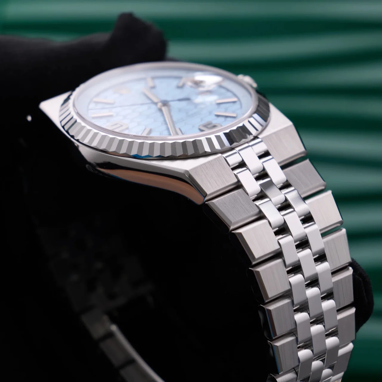 Rolex Land-Dweller 40 40 mm platinum 127336-0001 - Image 9