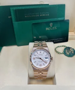 Alternative view of Rolex Land-Dweller 40 40 mm Everose gold 127335-0001