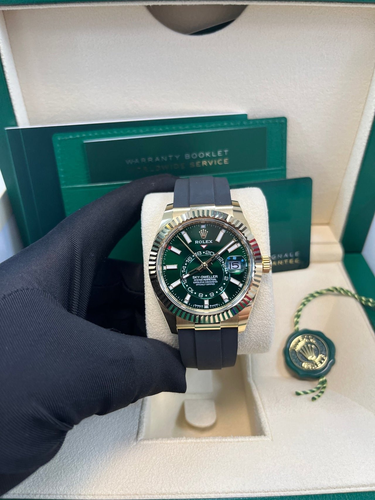 Rolex Sky-Dweller 42 mm yellow gold 336238-0004 - Image 7