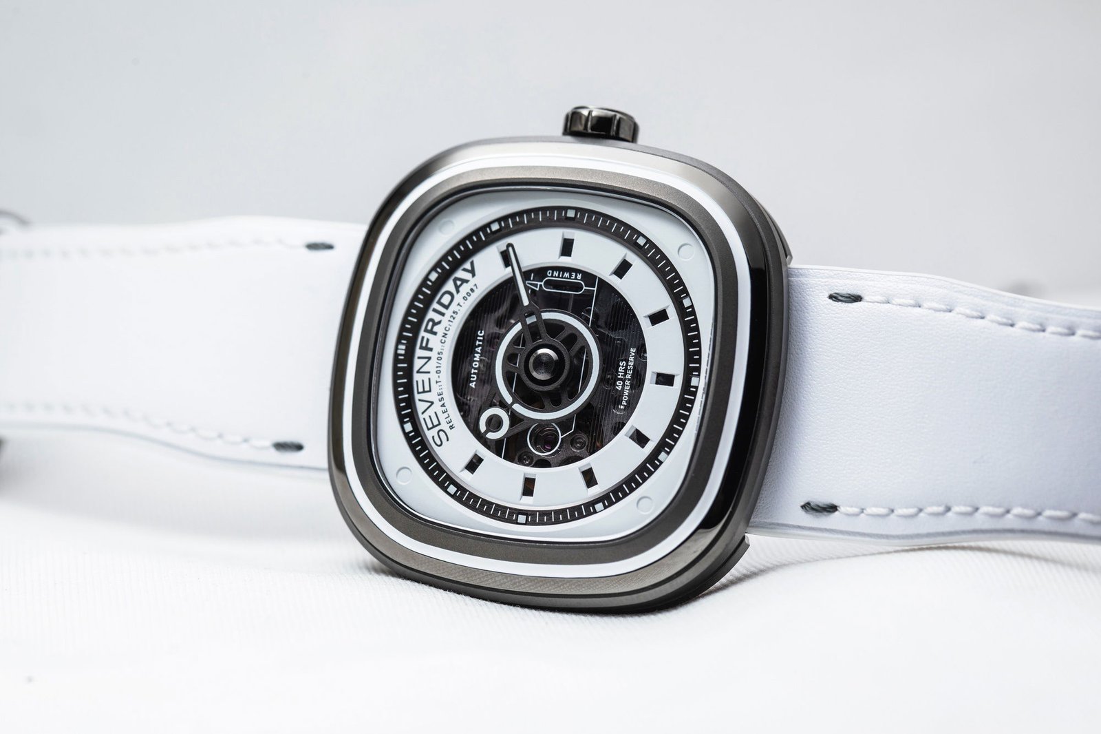 T1/05 “White T” - Image 2