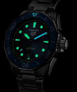 Alternative view of Aquaracer Professional 300