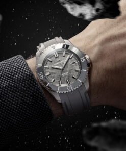 Alternative view of Nereide Meteorite Limited Edition